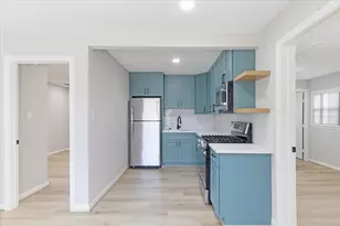 234 W 27th St, Houston, TX 77008 - Photo 8