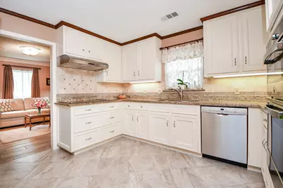 14710 Bramblewood Drive, Houston, TX 77079 - Photo 12
