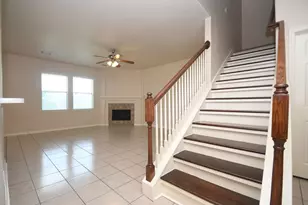 13111 Rippling Creek Ln, Pearland, TX 77584 - Photo 4