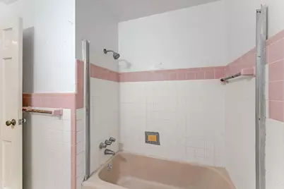 7131 Bellaire Boulevard, Houston, TX 77074 - Photo 22