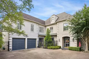 2906 Mid Ln, Houston, TX 77027 - Photo 2