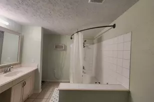 13715 Vickston Ln, Houston, TX 77014 - Photo 8