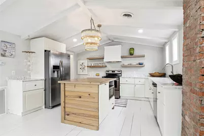 613 9th Street, Galveston, TX 77550 - Photo 8