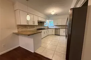 8226 Garden Parks Dr, Houston, TX 77075 - Photo 6