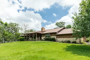 4821 County Rd 288, Angleton, TX 77515 - Photo 1