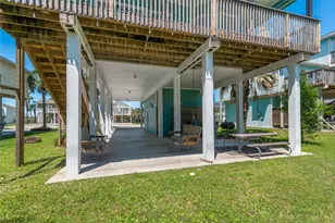 13819 Mutiny Ln, Galveston, TX 77554 - Photo 28