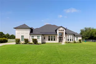 8798 Grand Lake Estates Dr, Montgomery, TX 77316 - Photo 2