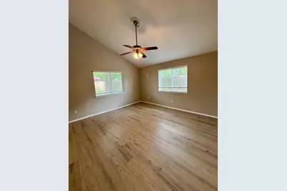 17122 Kings Walk Lane, Houston, TX 77070 - Photo 10