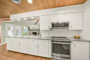 10313 S Williams Rd, Conroe, TX 77303 - Photo 16