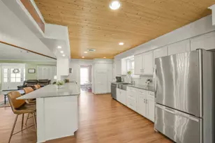 10313 S Williams Rd, Conroe, TX 77303 - Photo 12