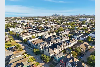 1360 W 25th Street, Houston, TX 77008 - Photo 32