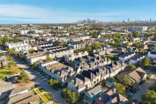 1360 W 25th St, Houston, TX 77008 - Photo 32