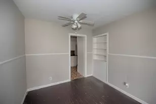 1211 1st Ave N, Texas City, TX 77590 - Photo 8