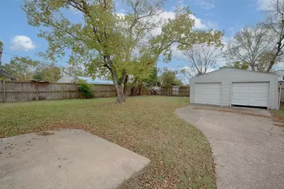 1211 1st Avenue N, Texas City, TX 77590 - Photo 18