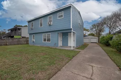 1211 1st Avenue N, Texas City, TX 77590 - Photo 2