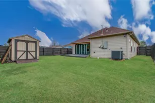 401 S Blackwell St, La Porte, TX 77571 - Photo 32