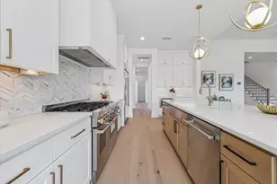 1225 Du Barry Ln, Houston, TX 77018 - Photo 8