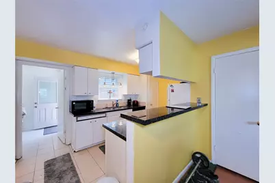 1911 Sherwood Forest Street #2, Houston, TX 77043 - Photo 8