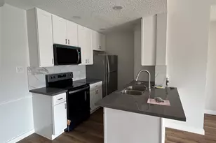 2121 Hepburn St, Houston, TX 77054 - Photo 2