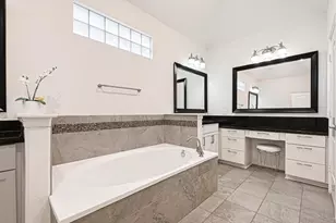 1531 Woodbend Park W, Houston, TX 77055 - Photo 16