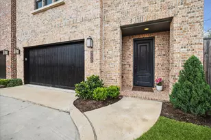 2803 Hicks St, Houston, TX 77007 - Photo 2