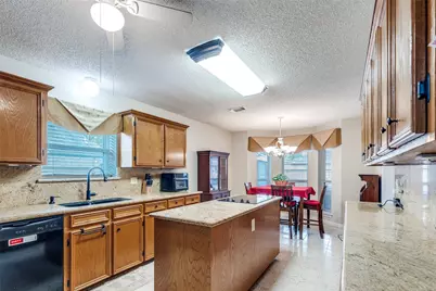 2507 N 18th Street N, Texas City, TX 77590 - Photo 8