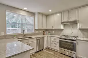 38 E Gaslight Pl, The Woodlands, TX 77382 - Photo 22