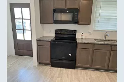 17074 Marie Village Drive, Conroe, TX 77306 - Photo 10