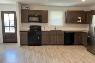 17074 Marie Vlg Dr, Conroe, TX 77306 - Photo 12