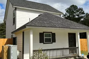 17074 Marie Vlg Dr, Conroe, TX 77306 - Photo 2