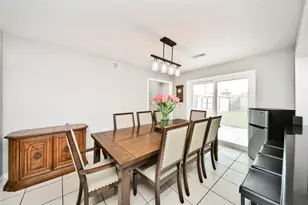 5758 Meadow Creek Ln, Houston, TX 77017 - Photo 14