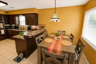 1100 Cactus St, Baytown, TX 77521 - Photo 8