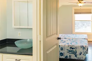 146 Tamana Dr, Galveston, TX 77554 - Photo 30