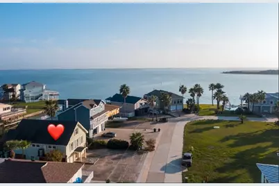 146 Tamana Drive, Galveston, TX 77554 - Photo 2