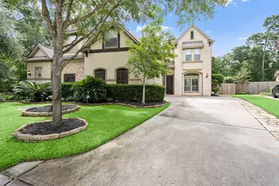 114 S Knights Crossing Drive, The Woodlands, TX 77382 - Photo 1