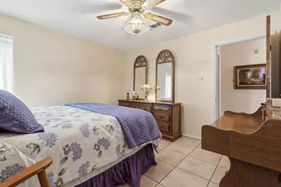 3508 Camelot Street, Baytown, TX 77521 - Photo 10