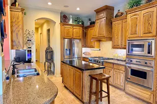 716 Pegasus Ln, League City, TX 77573 - Photo 12