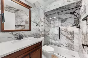 33 Crystal Lake Ln, The Woodlands, TX 77380 - Photo 18