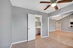 11927 Flushing Meadows Dr, Houston, TX 77089 - Photo 22
