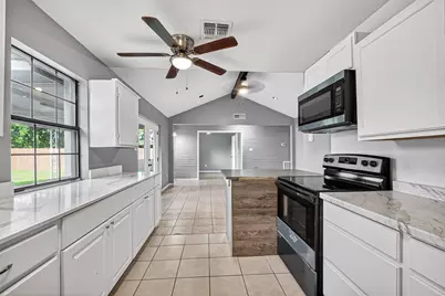 11927 Flushing Meadows Drive, Houston, TX 77089 - Photo 16
