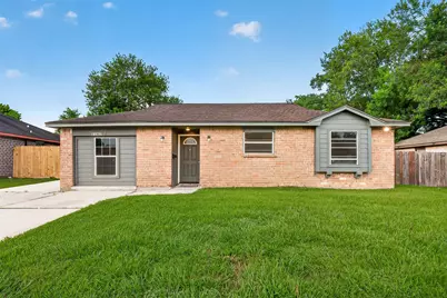 11927 Flushing Meadows Drive, Houston, TX 77089 - Photo 2