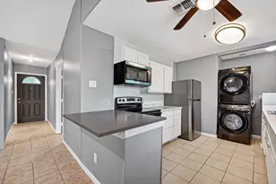 11927 Flushing Meadows Dr, Houston, TX 77089 - Photo 12
