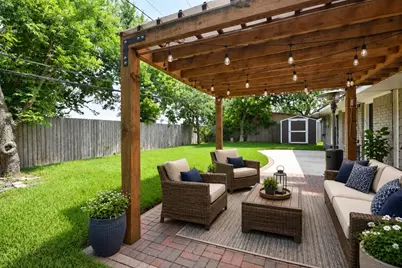 9715 Greenwillow Street, Houston, TX 77096 - Photo 16