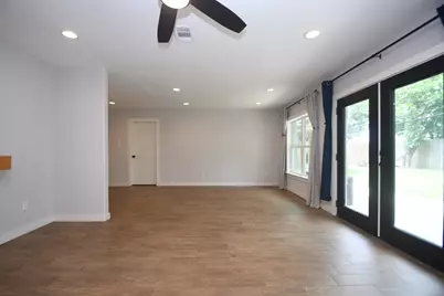 9715 Greenwillow Street, Houston, TX 77096 - Photo 4