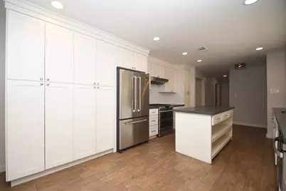 9715 Greenwillow Street, Houston, TX 77096 - Photo 8