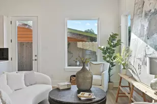 225 Noras Ln, Houston, TX 77022 - Photo 8