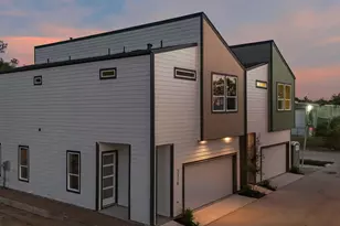 225 Noras Ln, Houston, TX 77022 - Photo 2