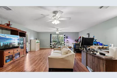 111 County Road 932, Alvin, TX 77511 - Photo 20