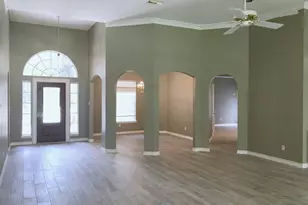 11514 Aspenway Dr, Houston, TX 77070 - Photo 2