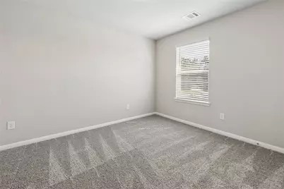 2046 West Darlington Oak Ct, Conroe, TX 77304 - Photo 18